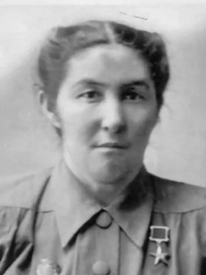 Махатова Рыскүл</a>