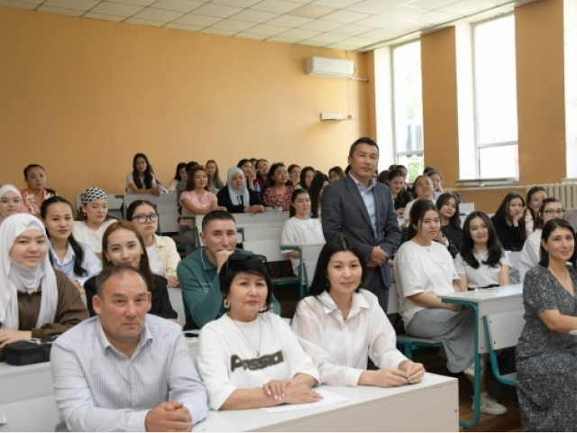 Встреча со студентами на тему «Религиозная ситуация в светском государстве»