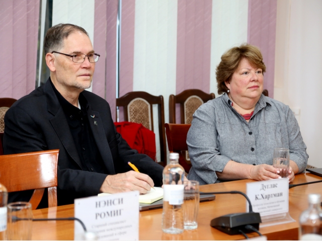 АҚШ ғалымы Дуглас Хартман QYZPU студенттеріне шабыт берді