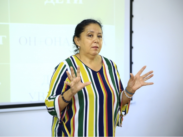 QYZPU students met with a renowned psychologist