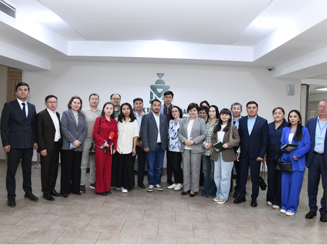 QyzPU провел пресс-тур для представителей СМИ