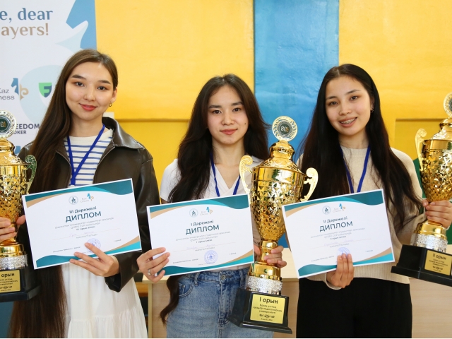 Определены победители шахматного турнира QyzPU Cup