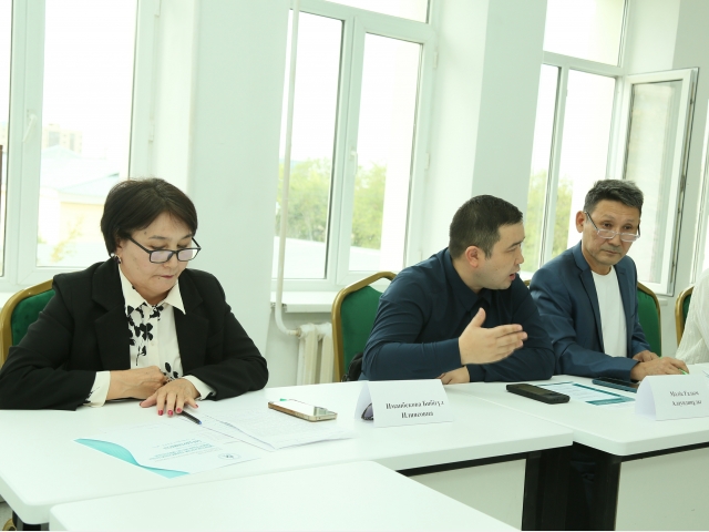 Round Table at QyzPU Discusses the President’s Address
