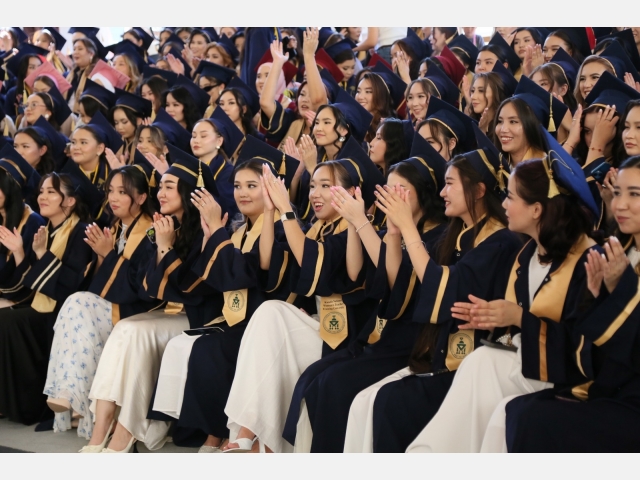 QyzPU Holds Solemn Graduation Ceremony for Bachelor’s Degree Graduates