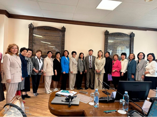 The first off-site meeting of the educational and methodological association on behalf of QyzPU was held in Astana