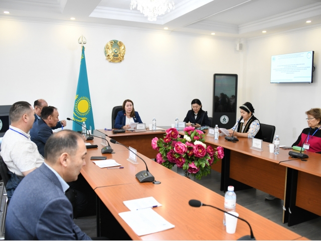 Әлемдік ақпараттық білім беру кеңістігі бәсекеге қабілетті ұстаз қолында